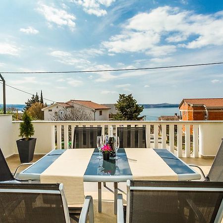 Apartmani Bregovec Maslenica Exterior foto