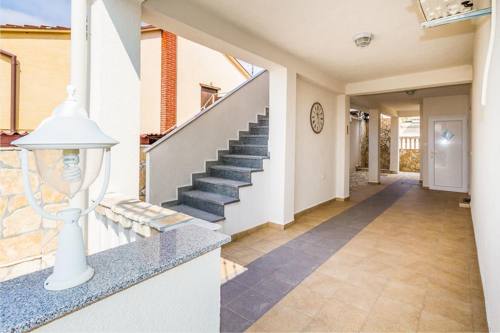 Apartmani Bregovec Maslenica Exterior foto