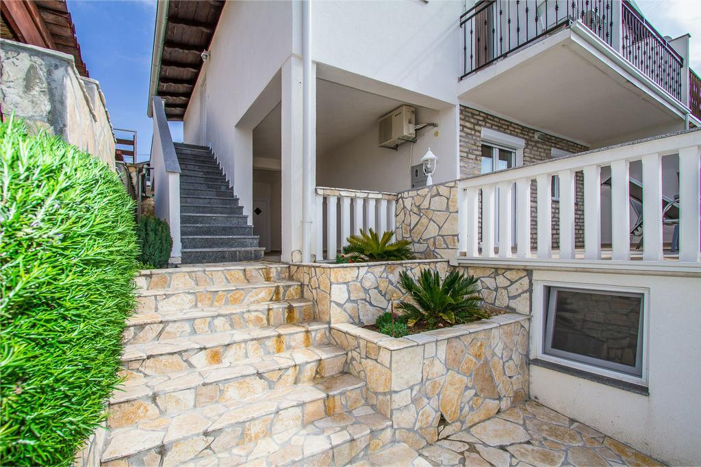 Apartmani Bregovec Maslenica Exterior foto