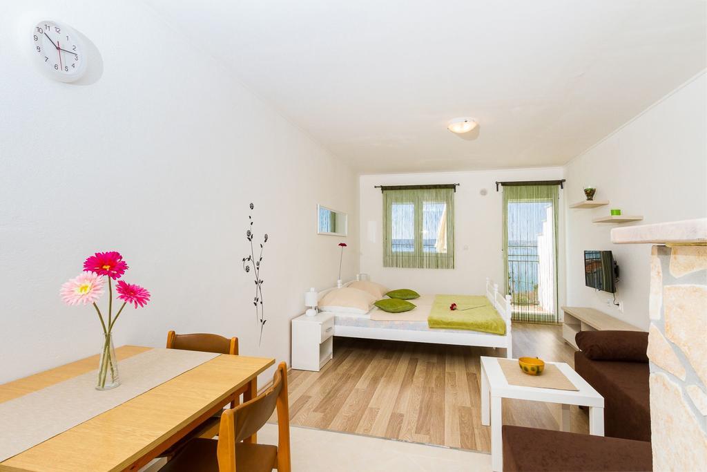 Apartmani Bregovec Maslenica Exterior foto