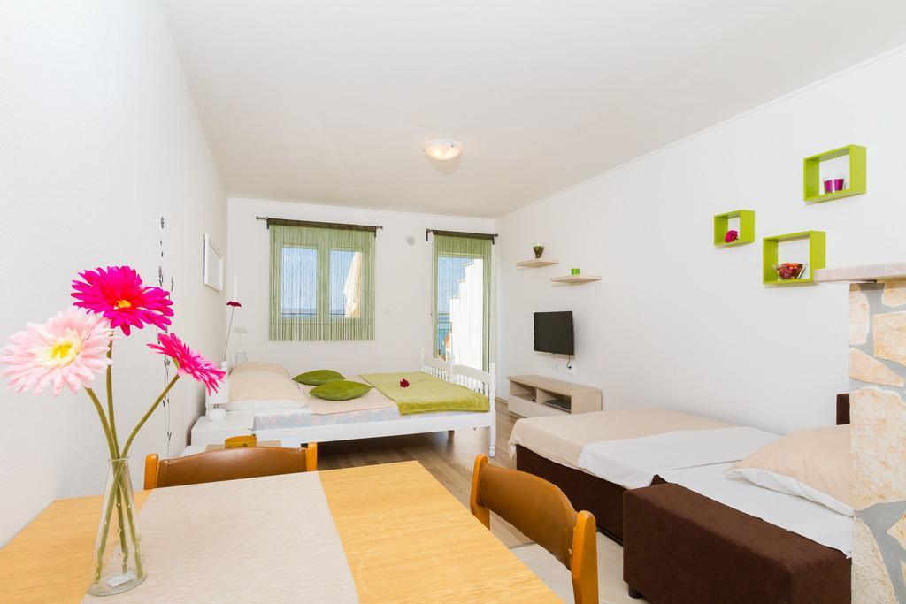 Apartmani Bregovec Maslenica Exterior foto
