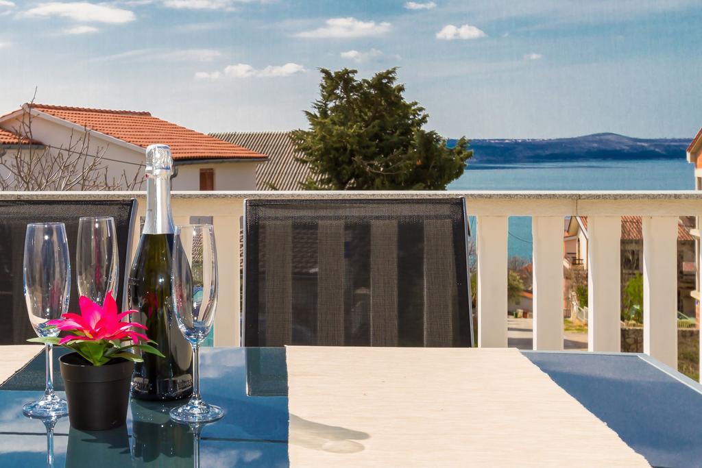 Apartmani Bregovec Maslenica Exterior foto